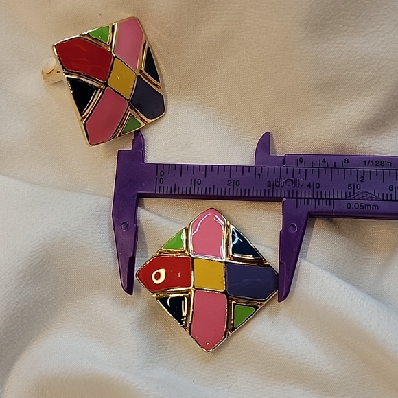 Vintage Gold Tone Enamel Clip on earrings ✨️ Retro Multicolored Square - Picture 8 of 8